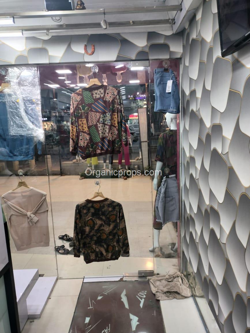 SHOP ON RENT